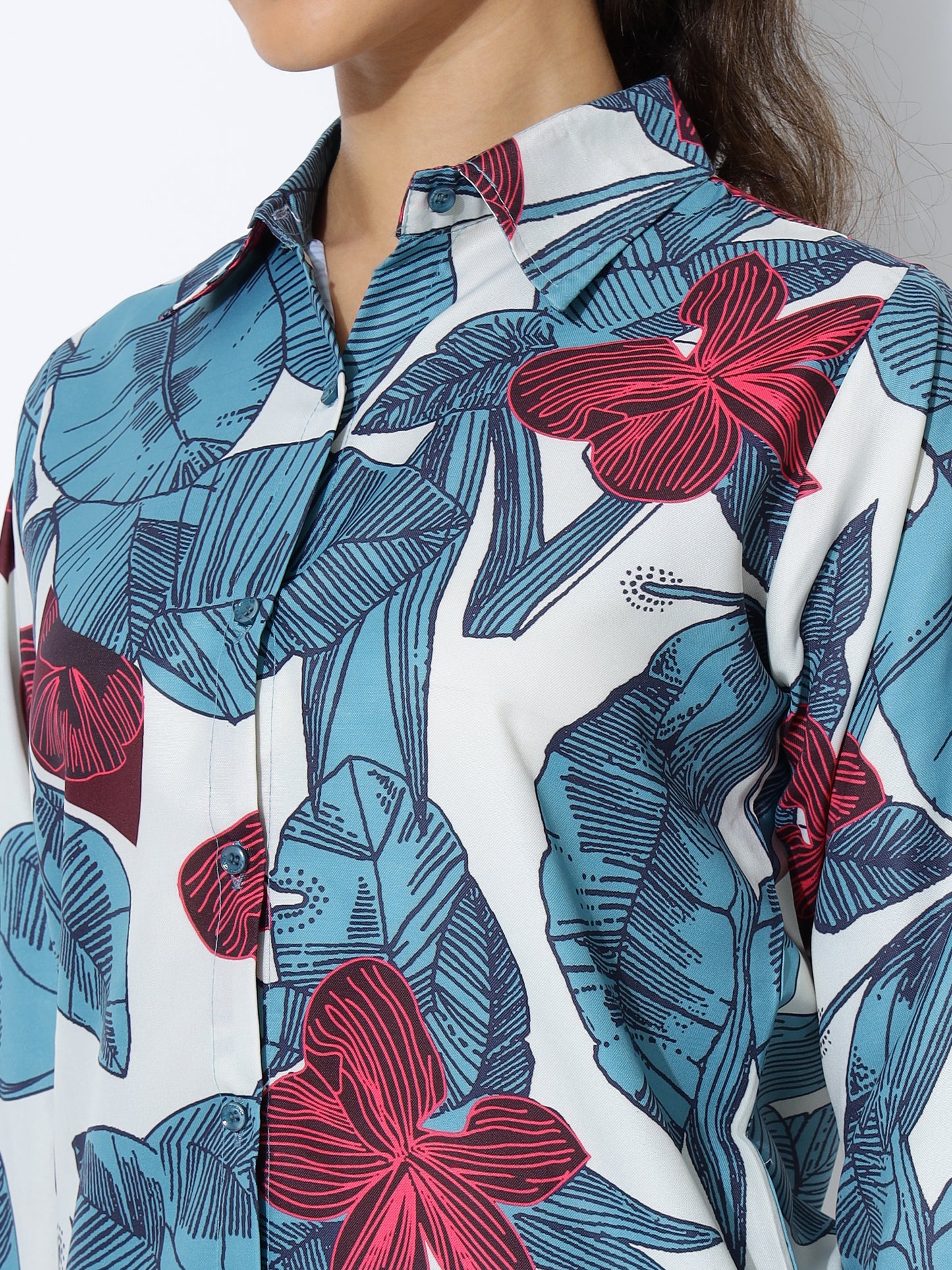 White & Blue Floral Print Co-ord Set β Stylish Summer Outfit