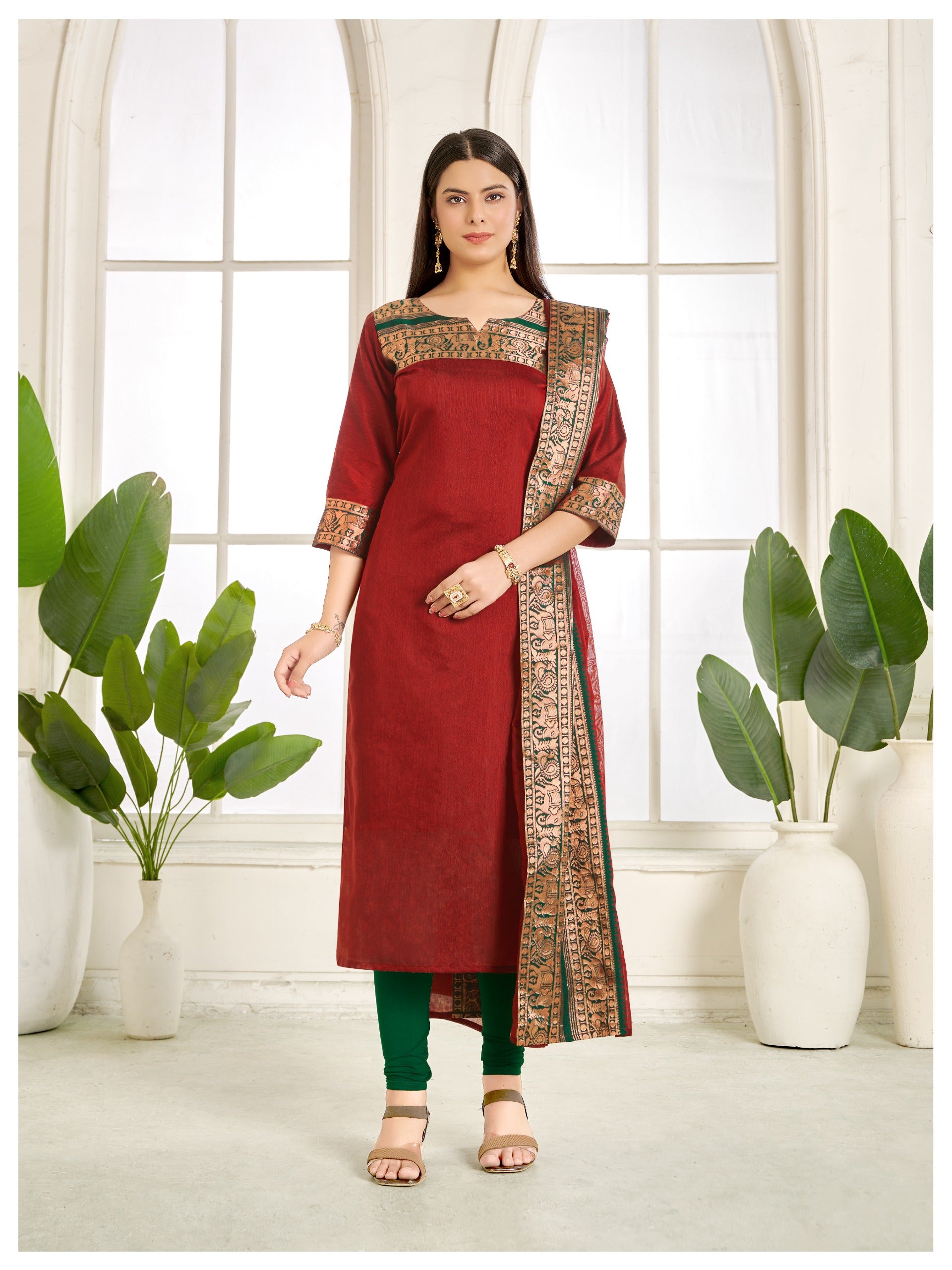 Maroon Kanchi Cotton Kurti with Green Zari Dupatta