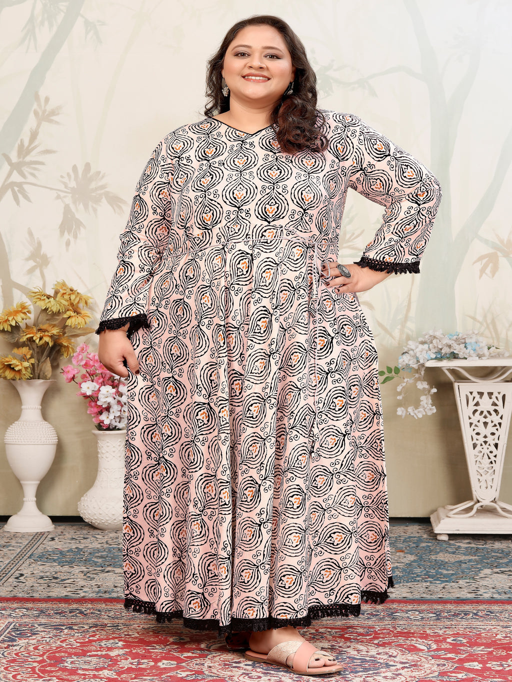 Plus Size Beige Abstract Print Gown – Elegant Maxi Dress for Special Occasions