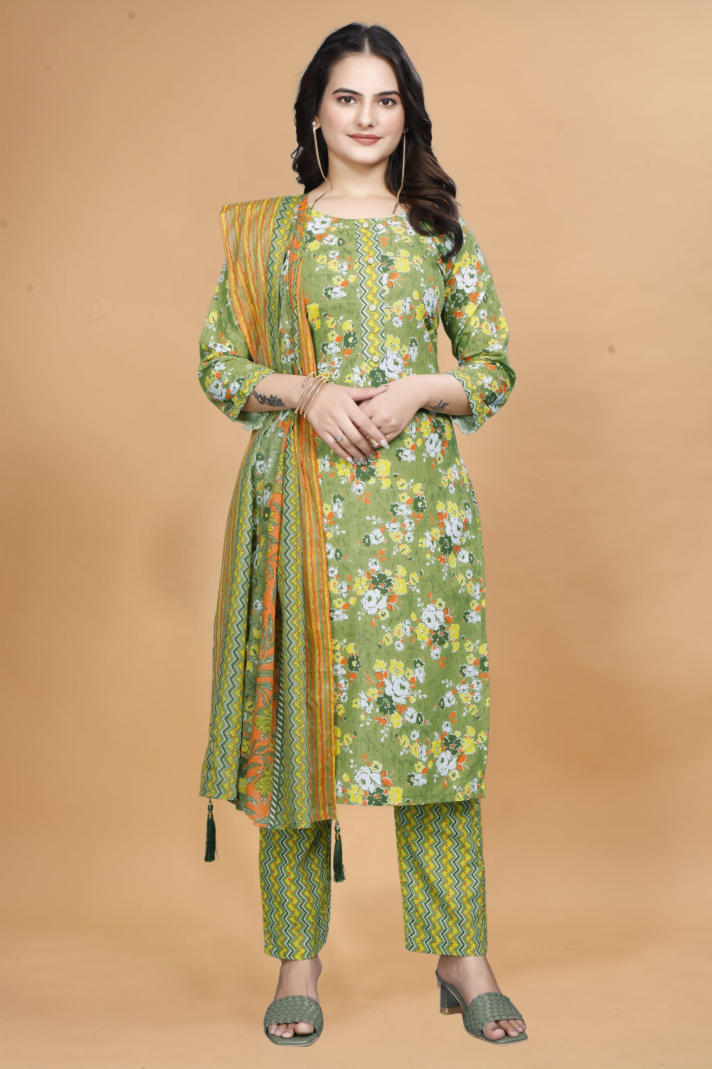 Green Cotton Kurta Pant Set with Floral Print & Dupatta