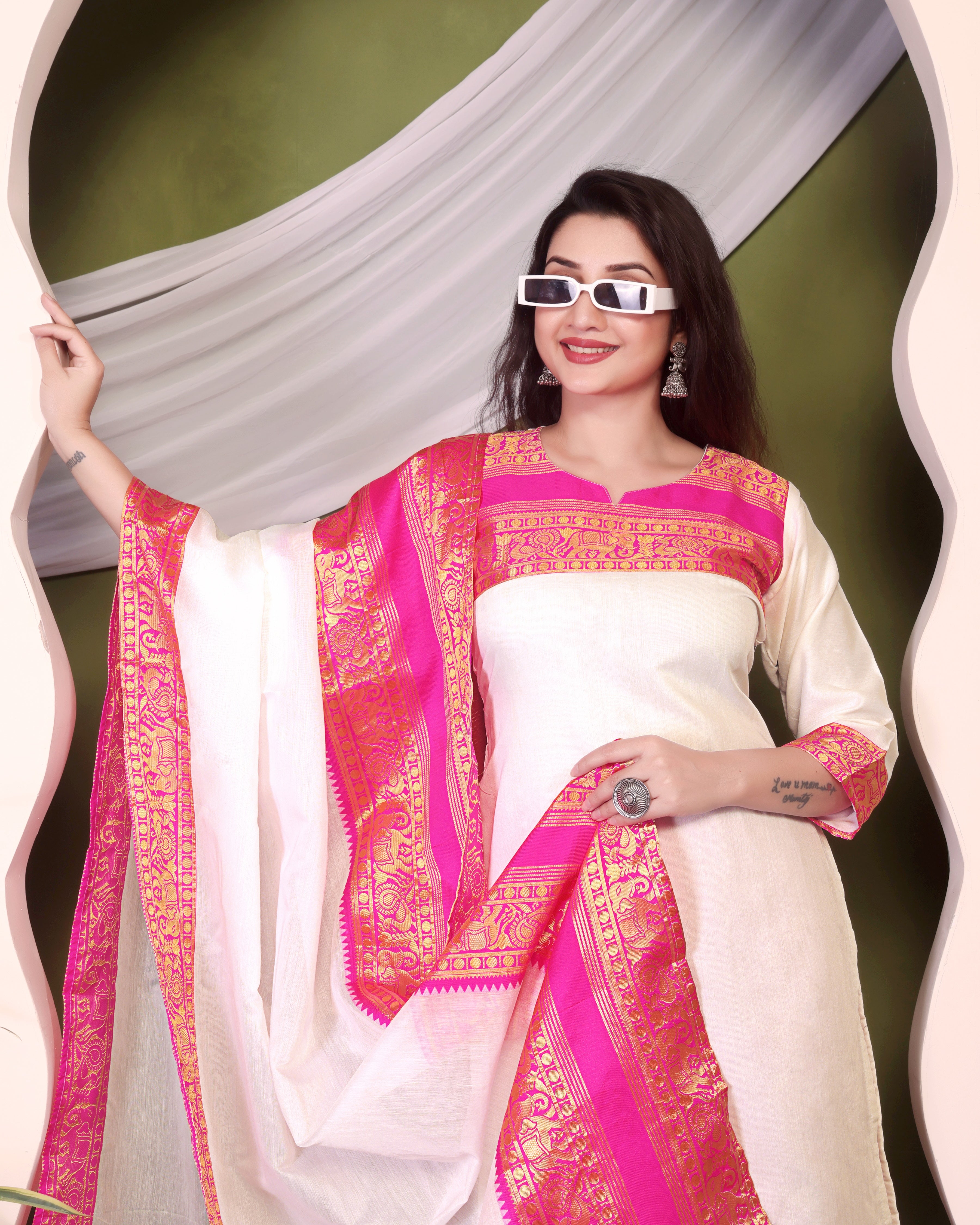 Royal Off-White Kurti Set with Rani Pink Zari Dupatta
