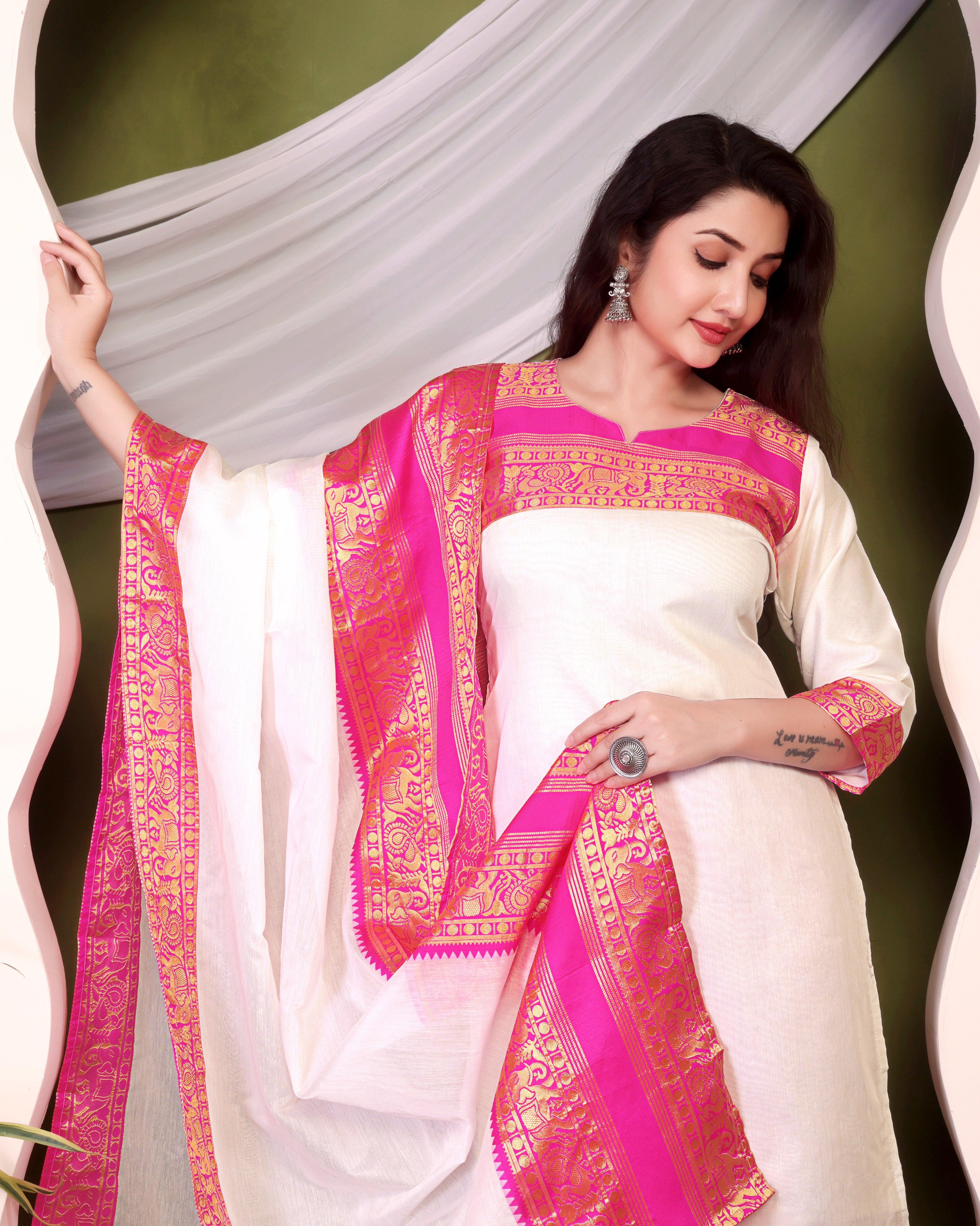 Royal Off-White Kurti Set with Rani Pink Zari Dupatta