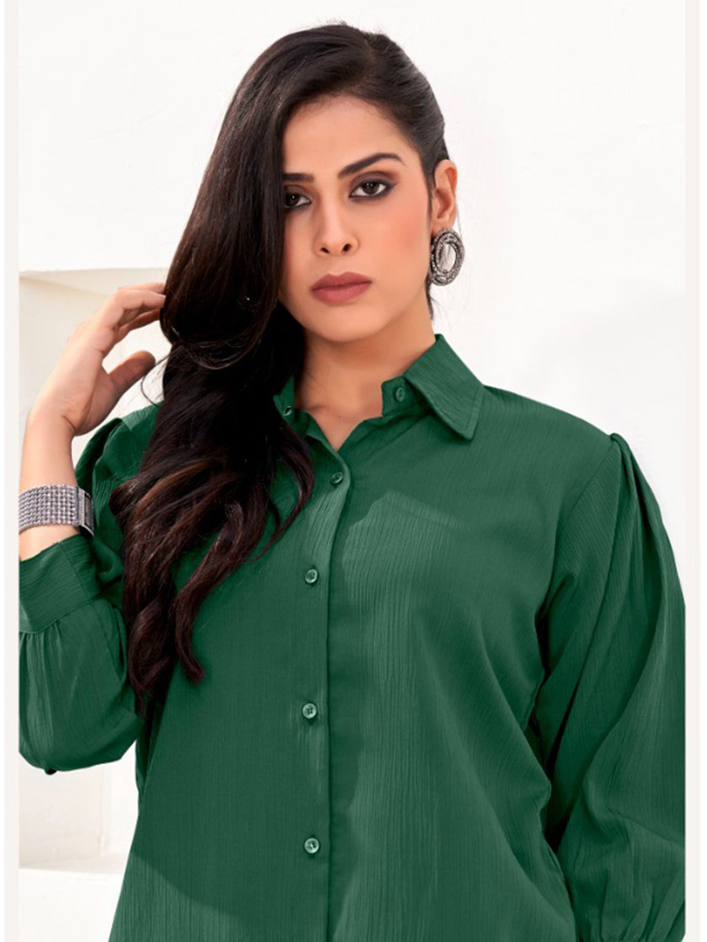 Green Office-Ready Women’s Cotton Shirt – Stylish & Breathable