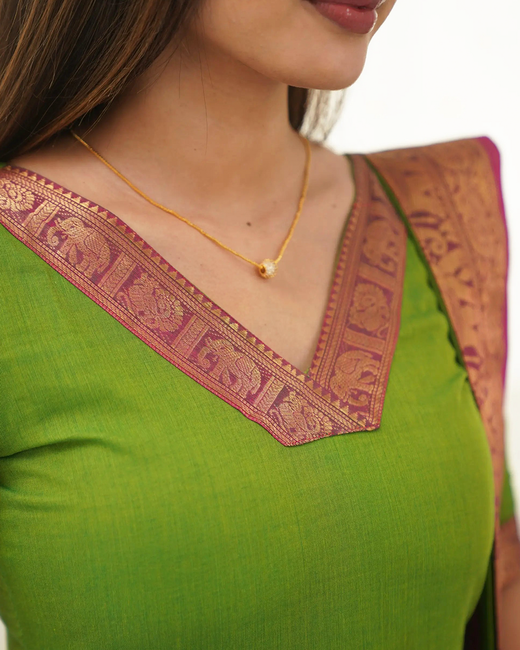 Parrot Green Kanchi Cotton Kurti with Contrast Dupatta