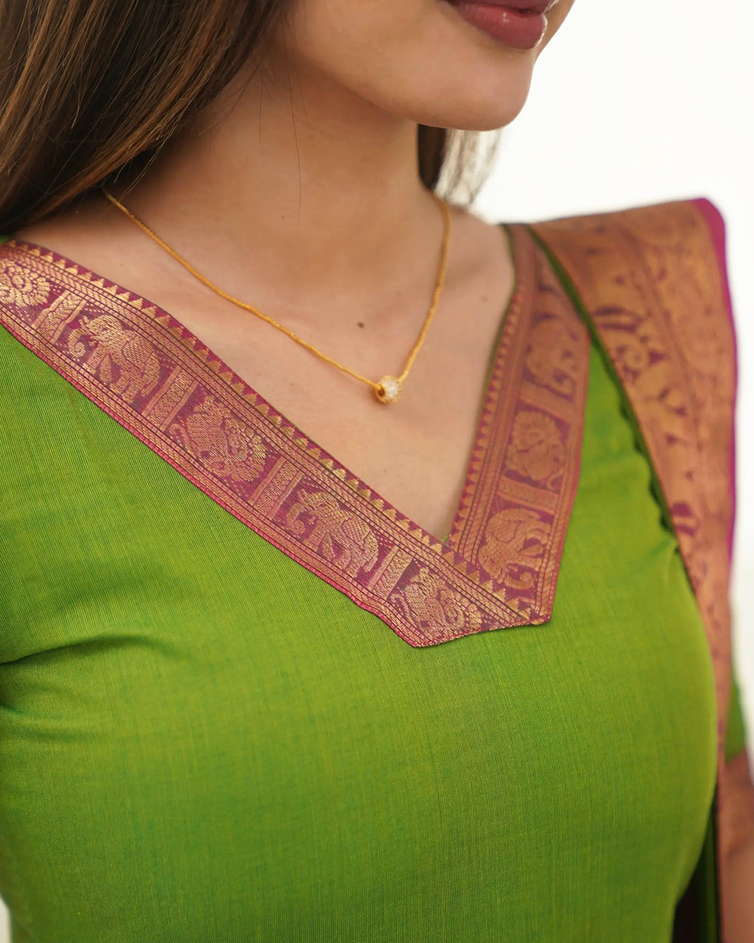 Parrot Green Kanchi Cotton Kurti with Contrast Dupatta