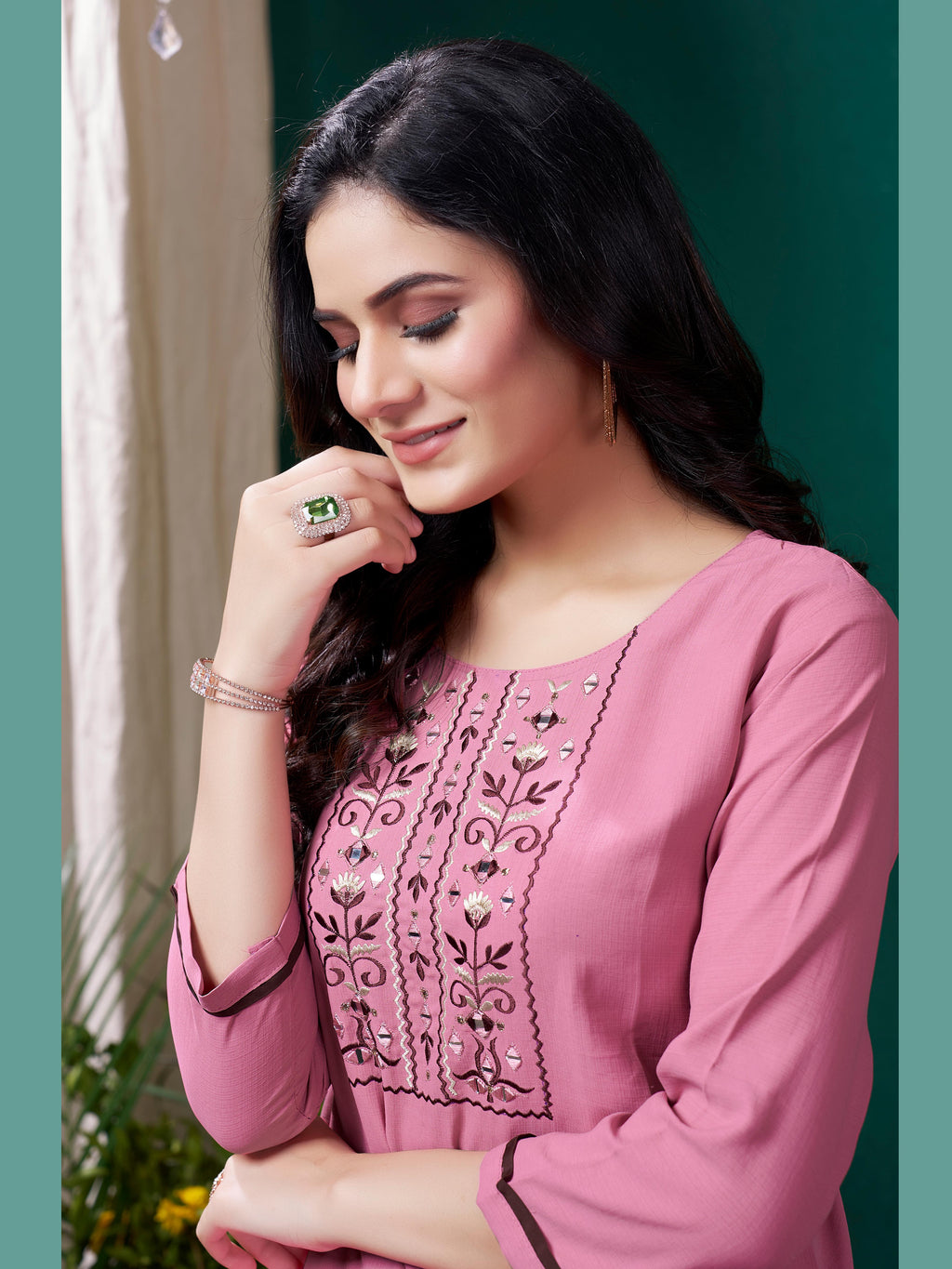 Pink Cotton Mirror Embellished Kurta Set for Women – Stylish Daily Wear Ethnic Outfit