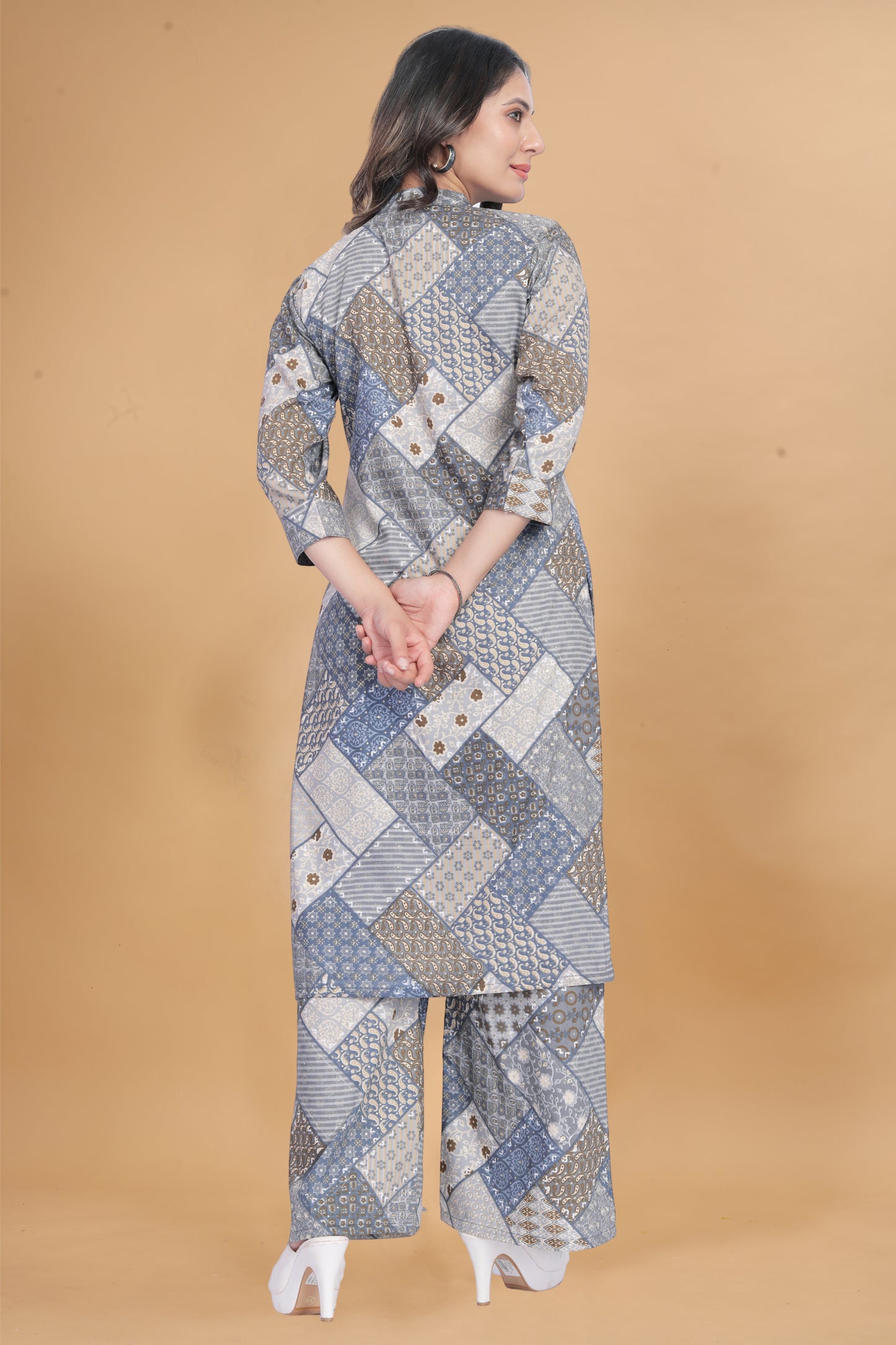 Grey Geometric Abstract Print Co-Ord Set in Muslin Fabric