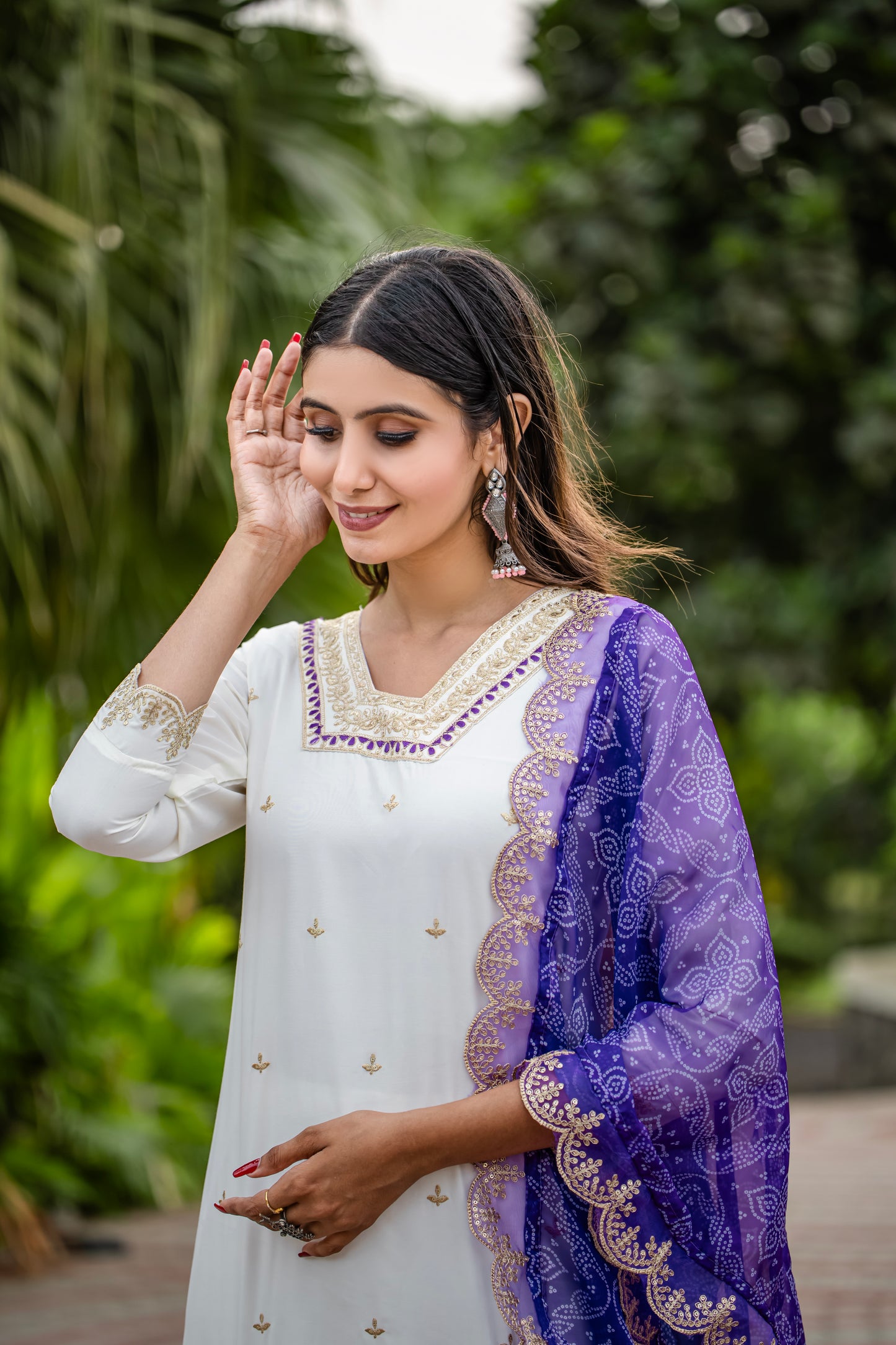 Off-White Embroidered Kurta Set with Dupatta – Traditional Indian Outfit for Women