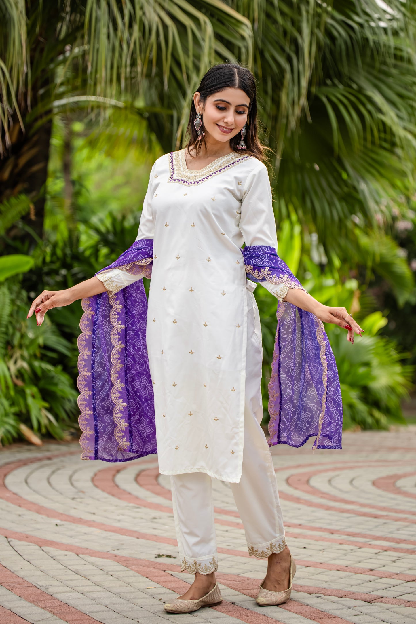 Off-White Embroidered Kurta Set with Dupatta – Traditional Indian Outfit for Women