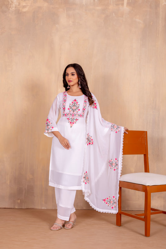 Stylish White Embroidered Kurta Set with Dupatta – Floral Design for Elegant Look