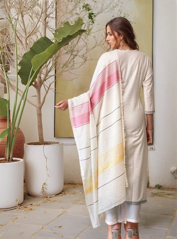 Off-White Jacquard Work Kurta Set with Dupatta – Stylish Ethnic Ensemble