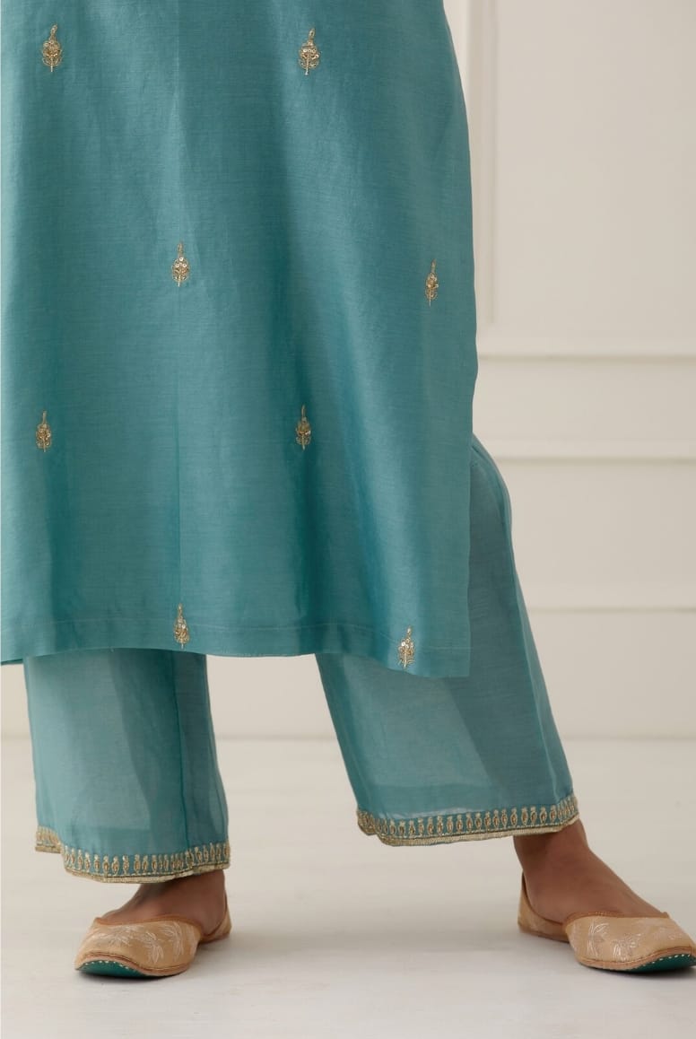 Pastel Aqua Roman Suit Set with Golden Zari Organza Dupatta